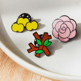 HITOTOKI ピンバッジ オトメツバキ