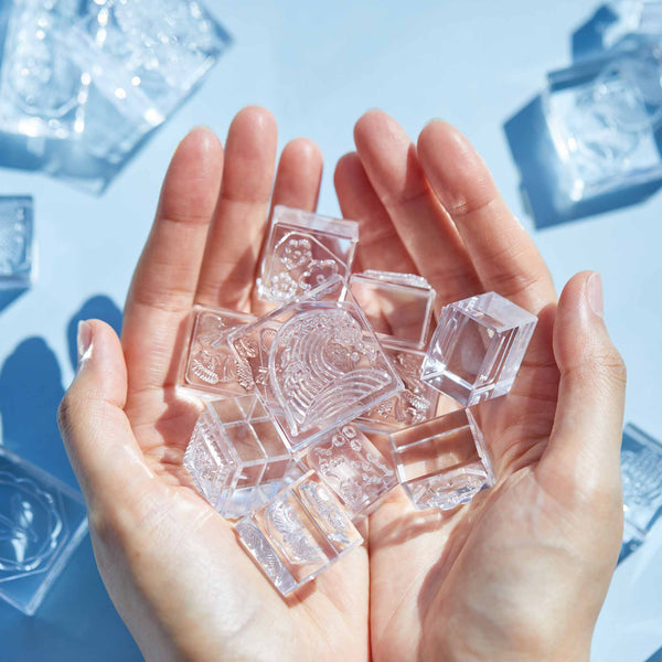 まるで氷のような見た目の透明スタンプ「氷印」の第2弾が新登場