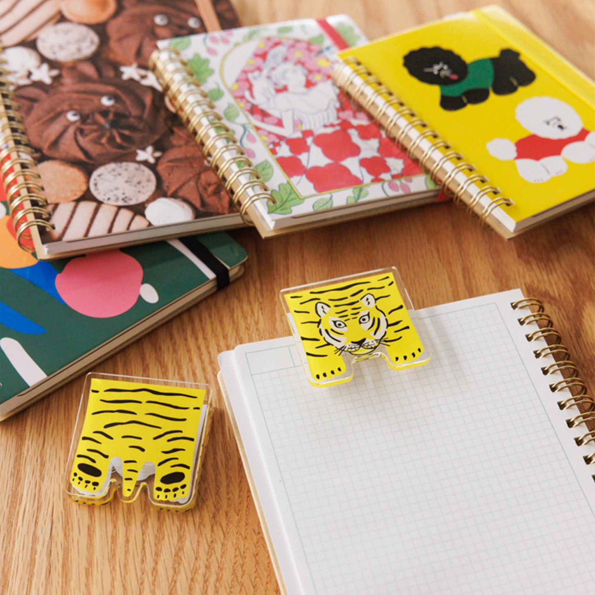 KITTA新作の「切手風シール」を使ったアレンジデコ – HITOTOKI 公式