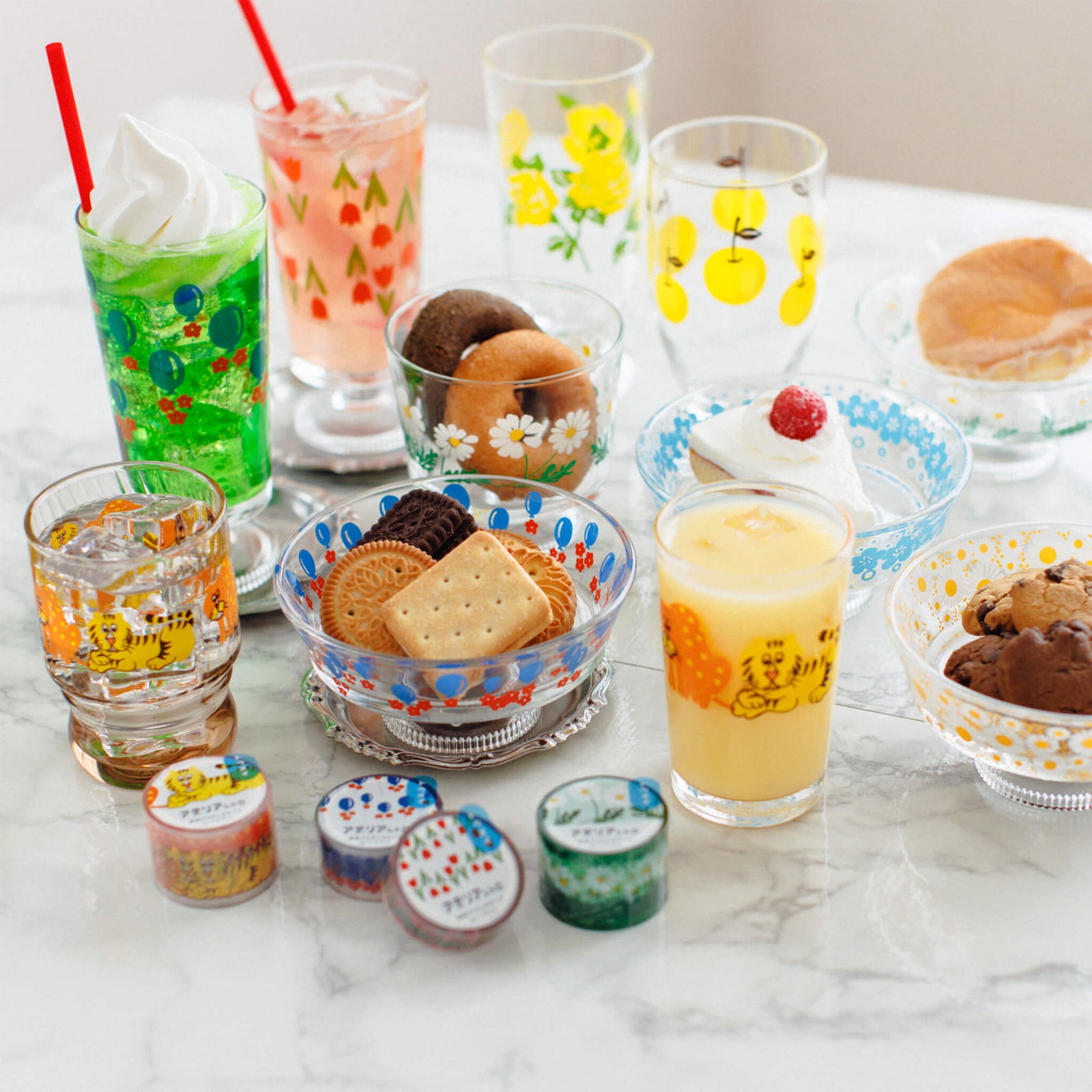 脚付きデザート(浅型)花ざかり(アデリアレトロ)｜HITOTOKI公式