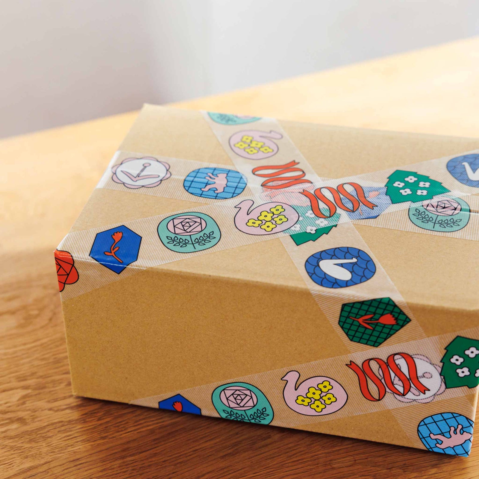 洋子のお店さん専用 HITOTOKIオリジナル梱包テープ ピンバッジ｜HITOTOKI公式